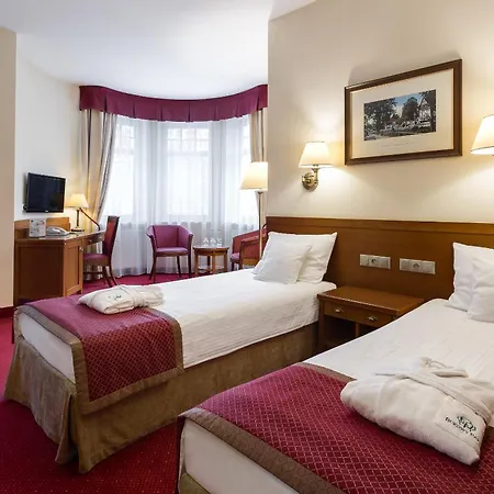 Bukowy Park Medical 4*