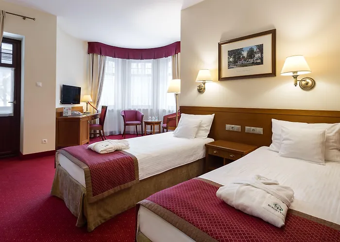 Bukowy Park Medical 4*