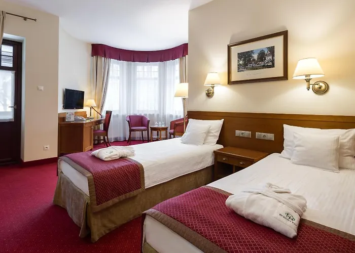 Bukowy Park Medical 4*